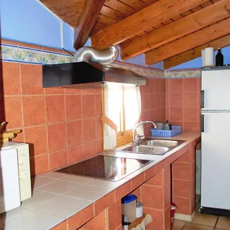 El Huerto Del Trucho منزل ريفي *